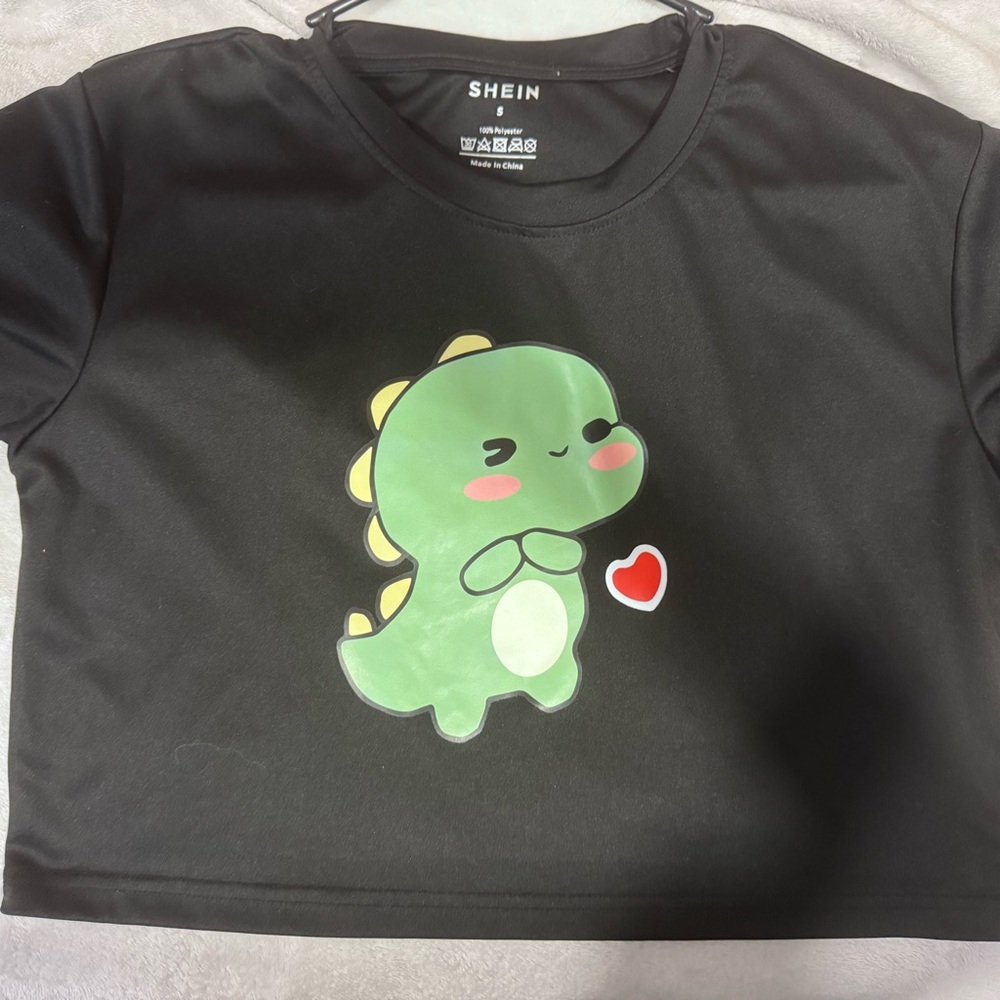 Cropped tee